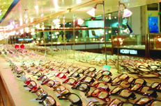 如何經(jīng)營(yíng)眼鏡店