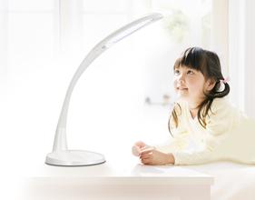 用電腦時(shí)要戴淺度數(shù)眼鏡嗎？